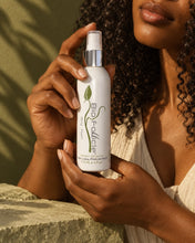 Load image into Gallery viewer, Dry Hair Loss 4oz. Prevention Treatment Spray