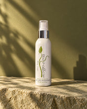 Load image into Gallery viewer, Dry Hair Loss 4oz. Prevention Treatment Spray
